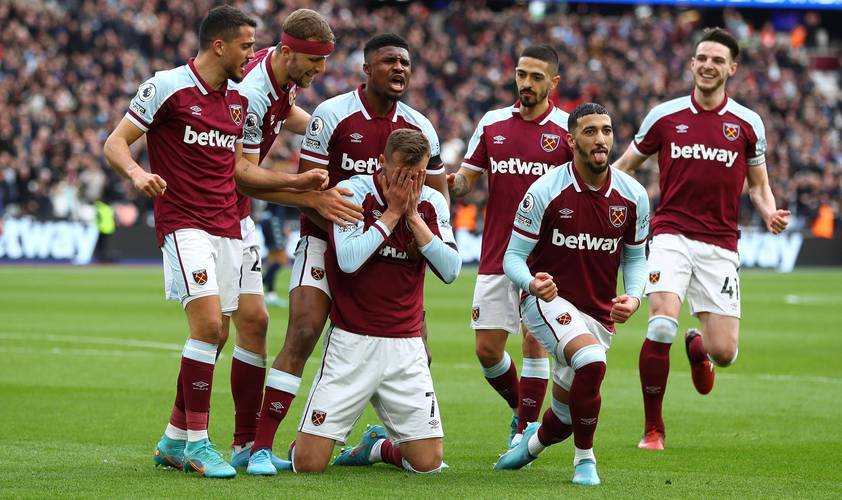 NBA今日战况！2记绝杀引爆12场鏖战！东契奇空砍38分，湖火排名双双下滑