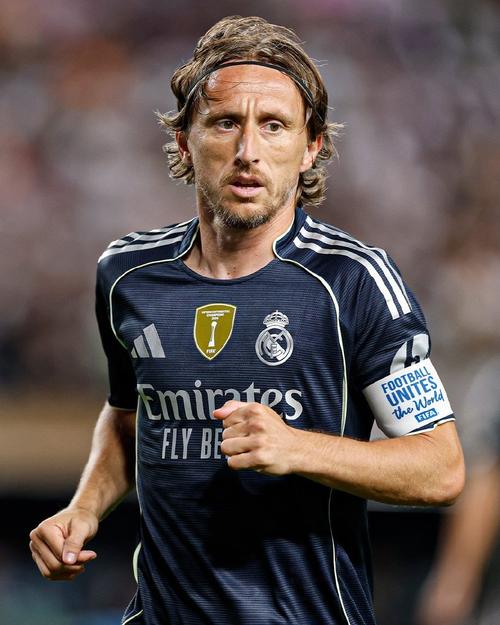 [国内足球]蒯纪闻妙传助攻 古斯塔沃梅开二度