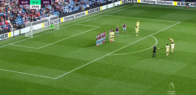 利物浦官方：球队将在对阵阿森纳时身穿白色的客场球衣